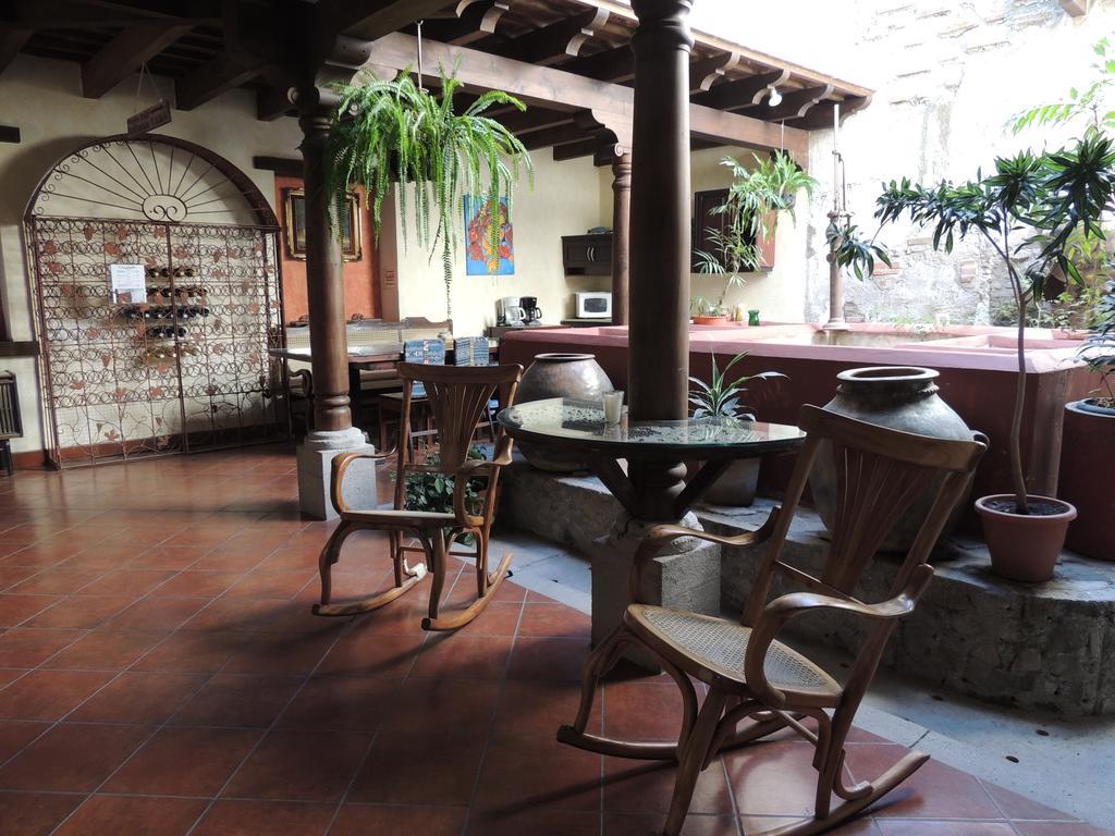 Hotel Y Galeria Uxlabil Antigua Exteriér fotografie